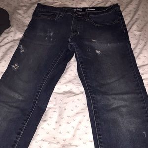 Distressed Urban Pipeline Men’s Jeans